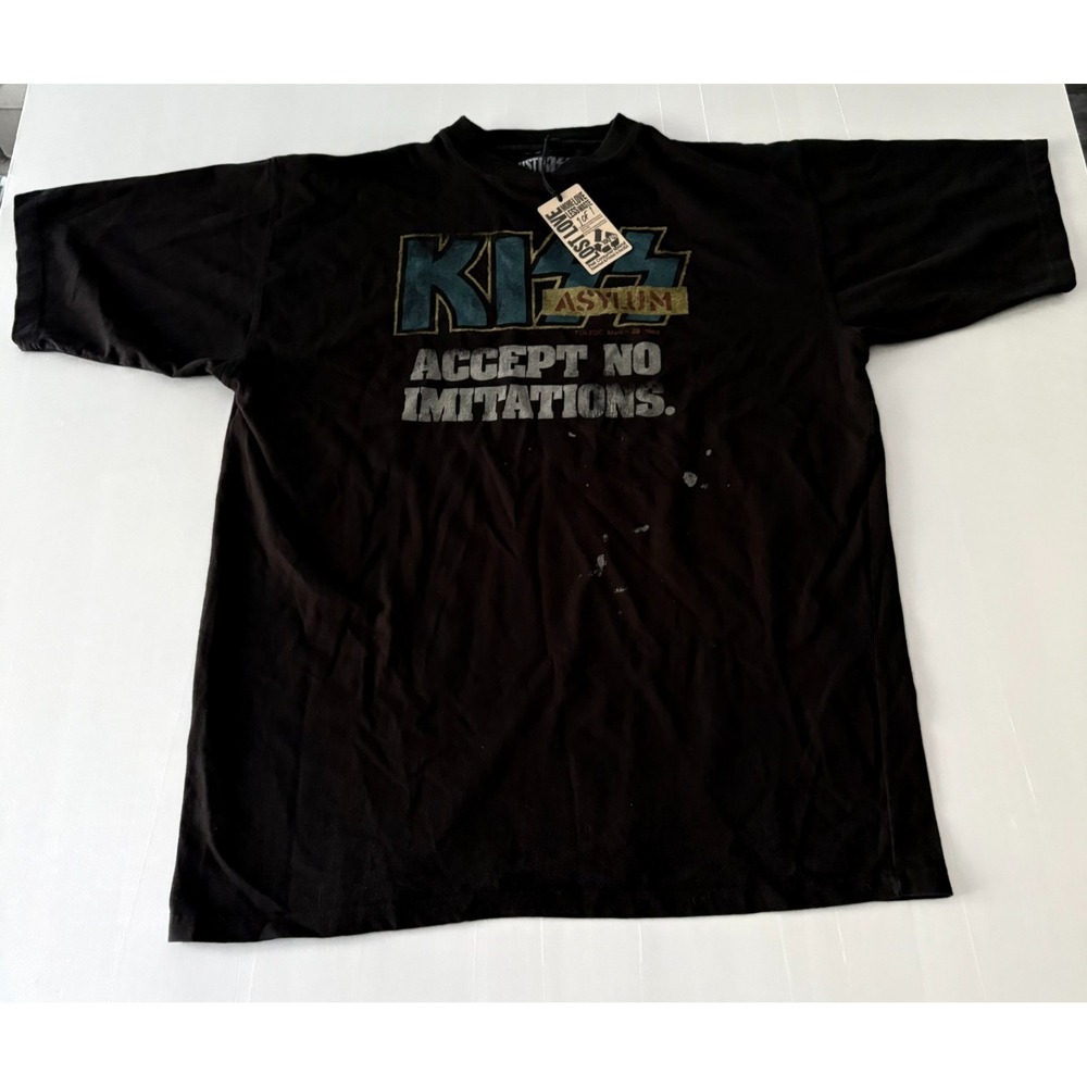 NWT - KISS‎ Accept no Limitations Upcycled T-Shirt Size 2XL - XXL
